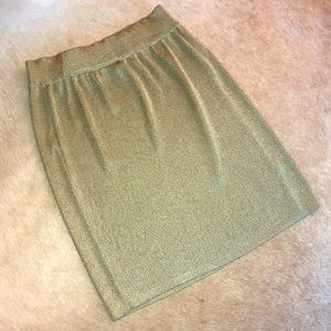 Liz Claiborne M golden knit skirt